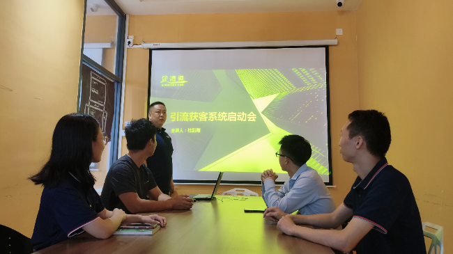 珠海中山短视频拍摄阜沙代运营公司：95%的企业做短视频，为何粉丝难破千？露脸、真诚、重复——这看似最笨的方法，正在悄悄奖励那5%的清醒者